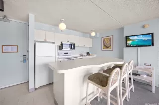 Photo #5: 202606816 Listing 