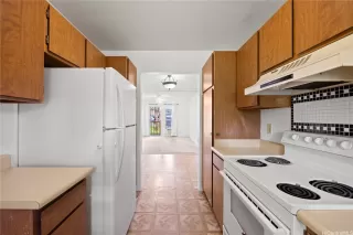 Photo #3: 202606818 Listing 