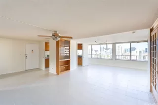 Photo #4: 202606846 Listing 