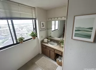 Photo #4: 202606889 Listing 