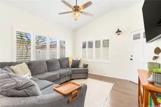 Photo #3: 202606912 Listing 