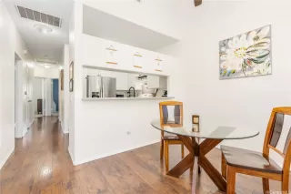 Photo #6: 202606912 Listing 