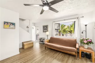 Photo #6: 202606916 Listing 