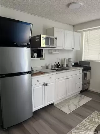 Photo #3: 202606921 Listing 