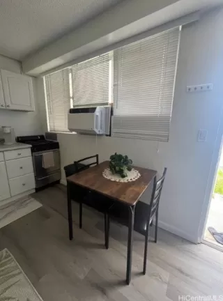 Photo #5: 202606921 Listing 