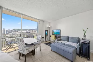 Photo #3: 202606954 Listing 