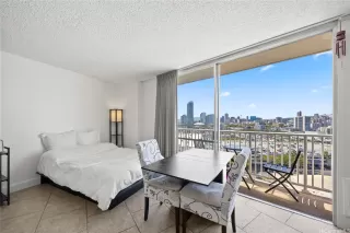 Photo #6: 202606954 Listing 