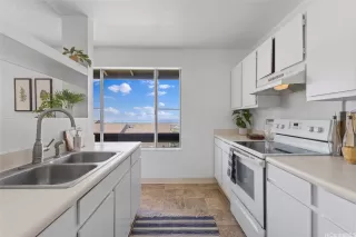 Photo #5: 202606955 Listing 