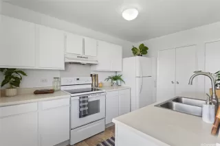 Photo #6: 202606955 Listing 