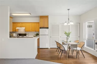 Photo #2: 202606962 Listing 