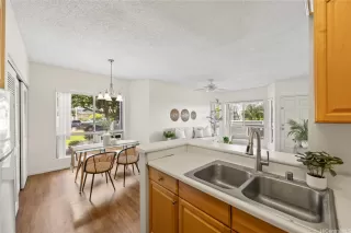 Photo #5: 202606962 Listing 