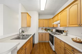 Photo #6: 202606962 Listing 