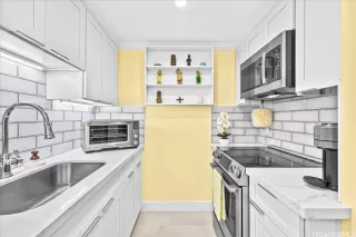 Photo #4: 202606965 Listing 