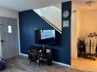 Photo #4: 202606967 Listing 