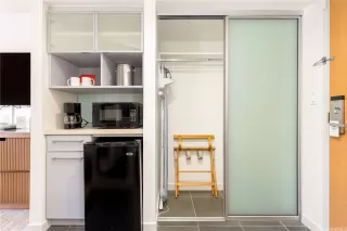 Photo #6: 202606969 Listing 