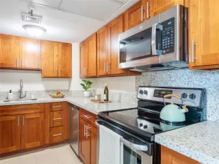 Photo #2: 202606970 Listing 