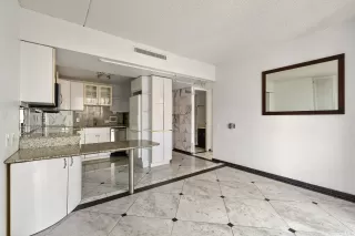 Photo #5: 202606975 Listing 