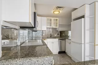 Photo #6: 202606975 Listing 