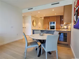 Photo #5: 202606977 Listing 