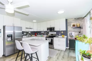 Photo #2: 202606978 Listing 