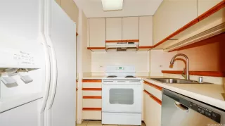 Photo #5: 202606983 Listing 