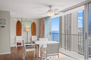 Photo #5: 202606985 Listing 