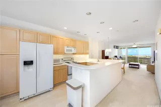 Photo #4: 202606997 Listing 