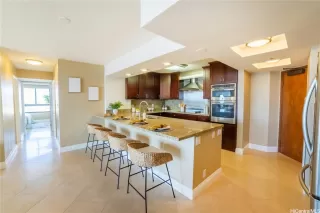 Photo #2: 202606998 Listing 