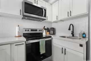 Photo #6: 202607034 Listing 