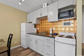 Photo #5: 202607039 Listing 