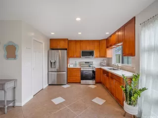 Photo #2: 202607071 Listing 