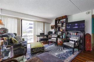Photo #4: 202607090 Listing 
