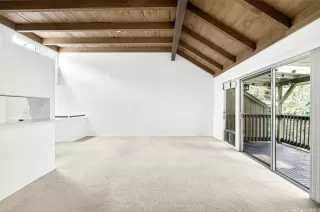 Photo #3: 202607096 Listing 