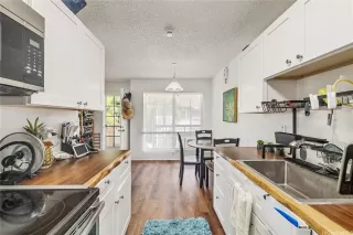 Photo #4: 202607100 Listing 