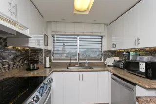 Photo #5: 202607142 Listing 