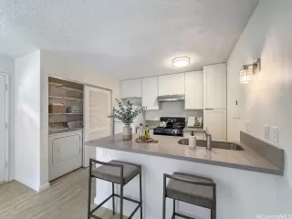 Photo #4: 202607159 Listing 