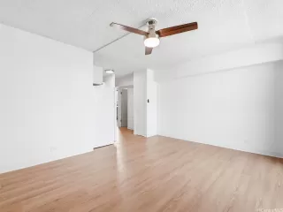 Photo #3: 202607162 Listing 