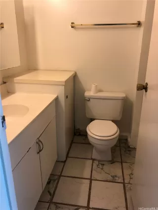 Photo #4: 202607179 Listing 