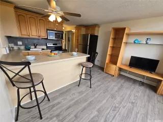 Photo #6: 202607189 Listing 