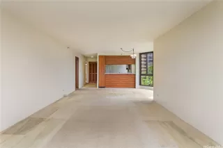 Photo #6: 202607206 Listing 