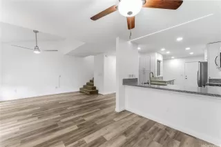 Photo #6: 202607239 Listing 