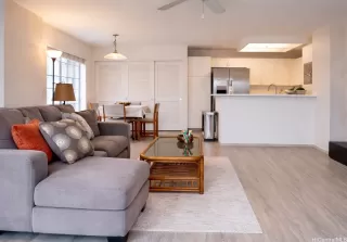 Photo #6: 202607279 Listing 