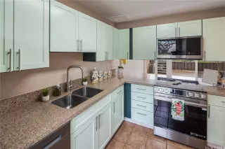 Photo #3: 202607309 Listing 