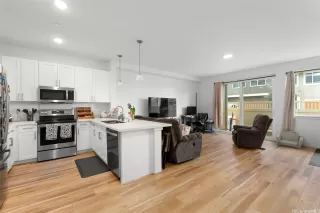 Photo #3: 202607329 Listing 