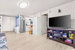 Photo #3: 202607352 Listing 