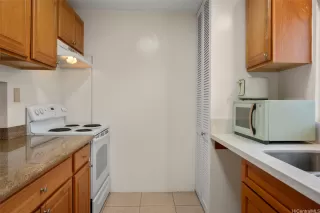 Photo #5: 202607368 Listing 