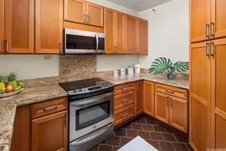 Photo #5: 202607394 Listing 