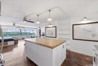 Photo #4: 202607412 Listing 