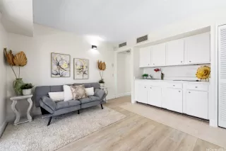 Photo #2: 202607490 Listing 