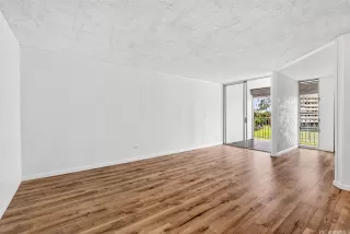 Photo #2: 202607526 Listing 